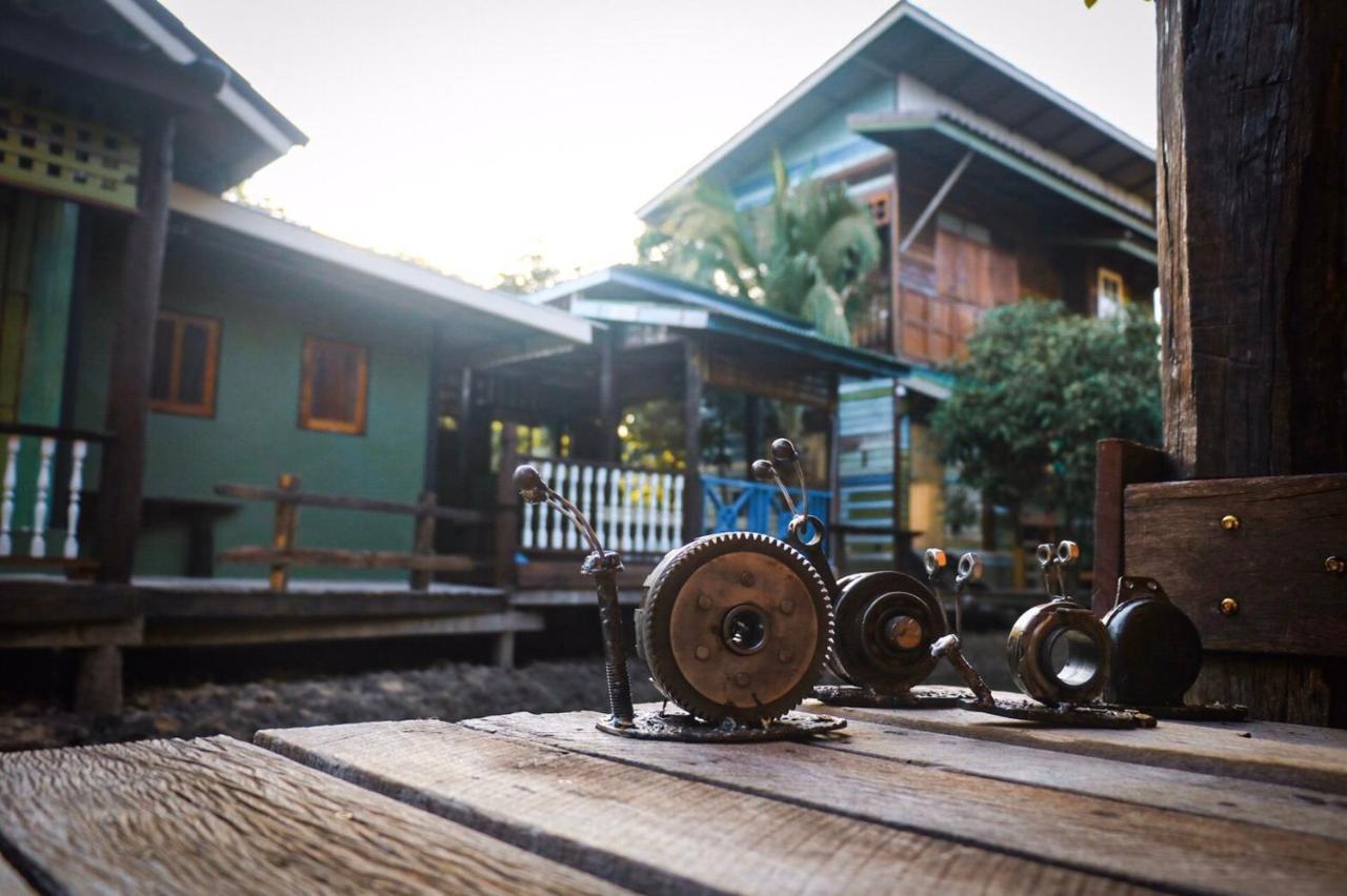 Baanya Homestay Ko Kret Nonthaburi Esterno foto