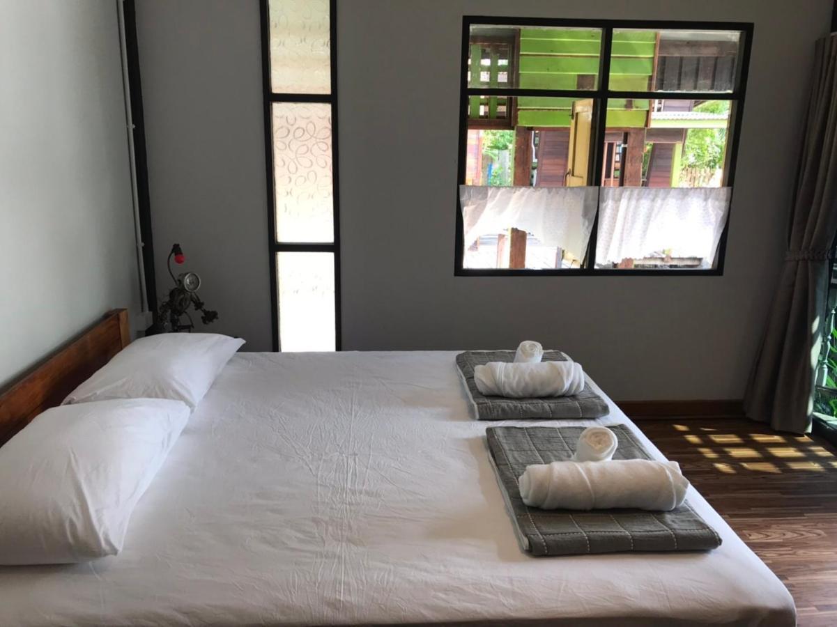 Baanya Homestay Ko Kret Nonthaburi Esterno foto