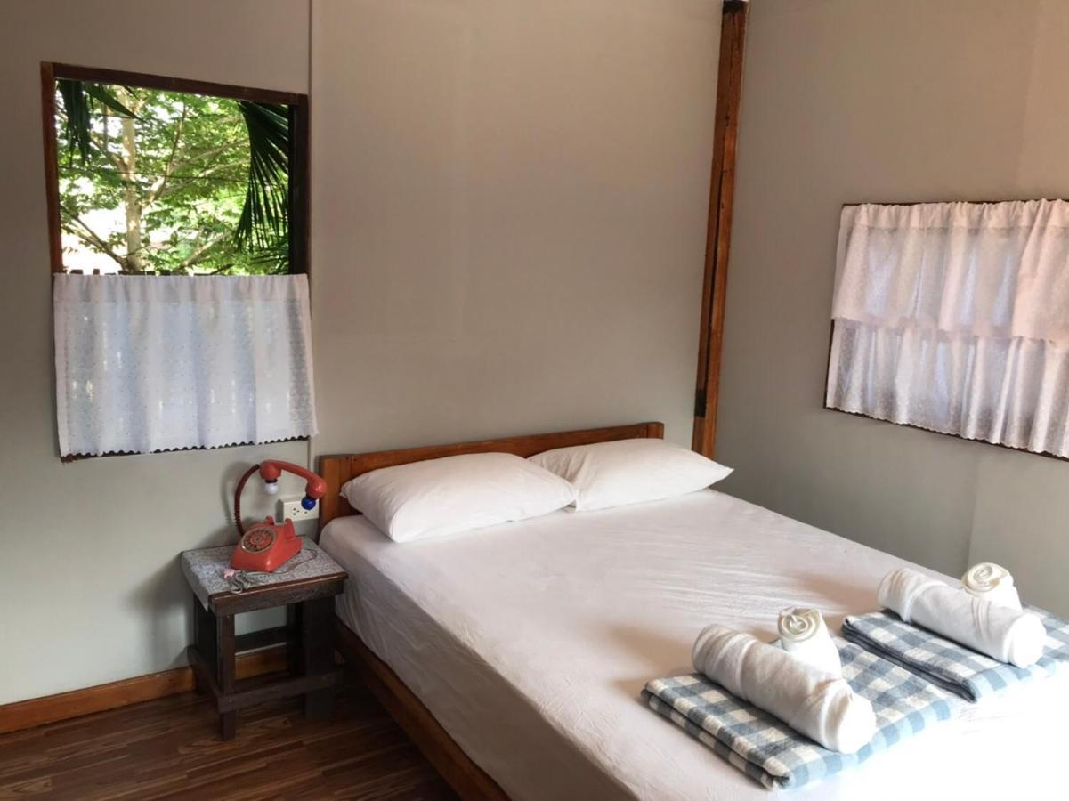 Baanya Homestay Ko Kret Nonthaburi Esterno foto