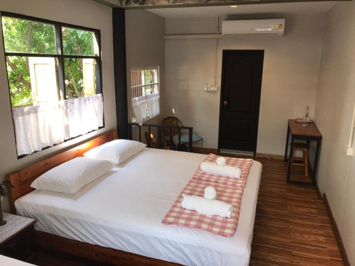 Baanya Homestay Ko Kret Nonthaburi Esterno foto